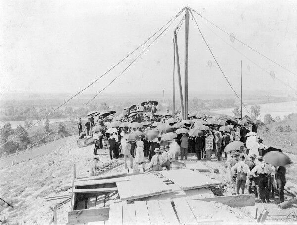 Floyd Monument groundbreaking
